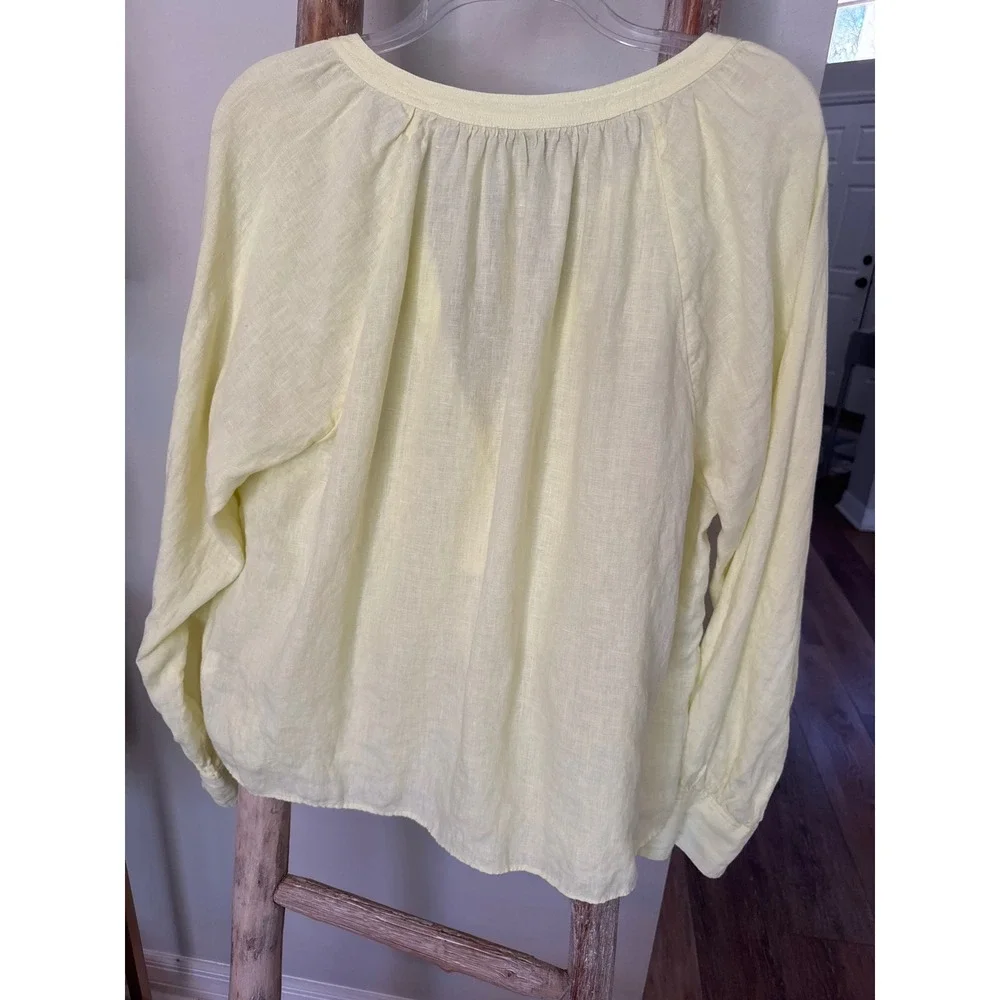 Women'sJ.Crew pale yellow linen-blend v-neck blouse size XL clasic